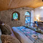 Essentia - Vinarsky Domcek S Vonkajsou Virivkou Apartment *
