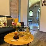 Appartement Essentia - Vinarsky Domcek S Vonkajsou Virivkou *