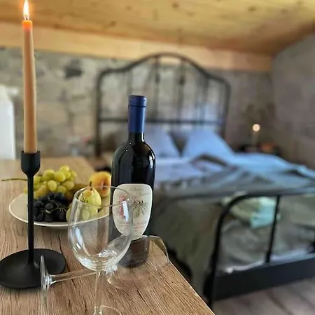 Essentia - Vinarsky Domcek S Vonkajsou Virivkou Apartment *