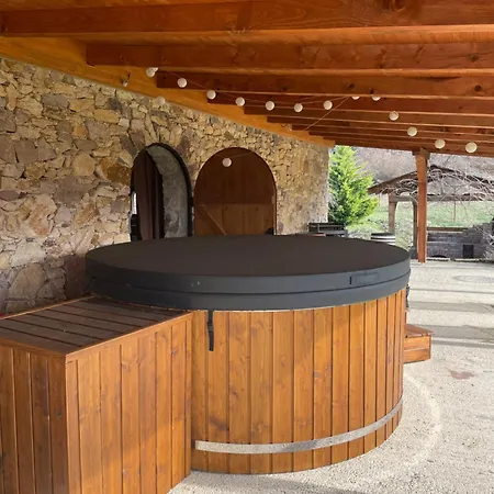 Apartment Essentia - Vinarsky Domcek S Vonkajsou Virivkou *