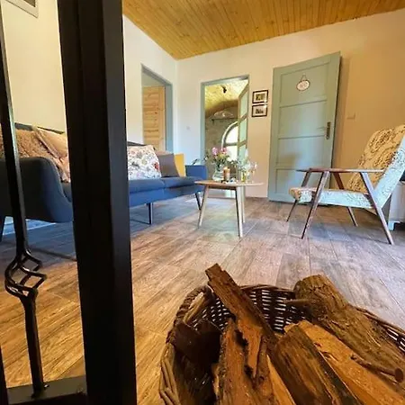 Essentia - Vinarsky Domcek S Vonkajsou Virivkou