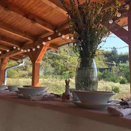 Essentia - Vinarsky Domcek S Vonkajsou Virivkou Apartment *