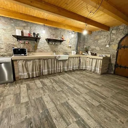 Apartment Essentia - Vinarsky Domcek S Vonkajsou Virivkou